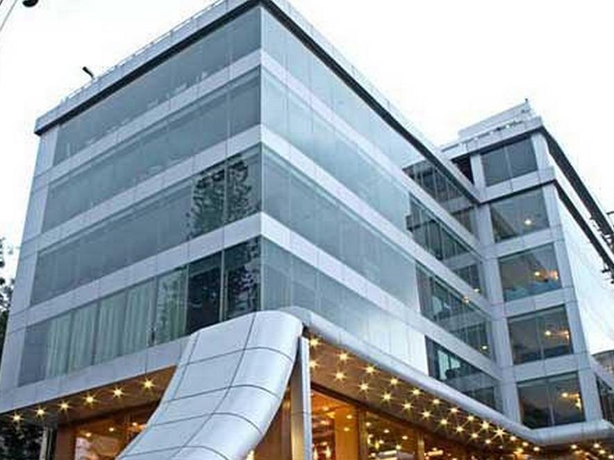 The Shelton Grand Hotel 班加罗尔 外观 照片