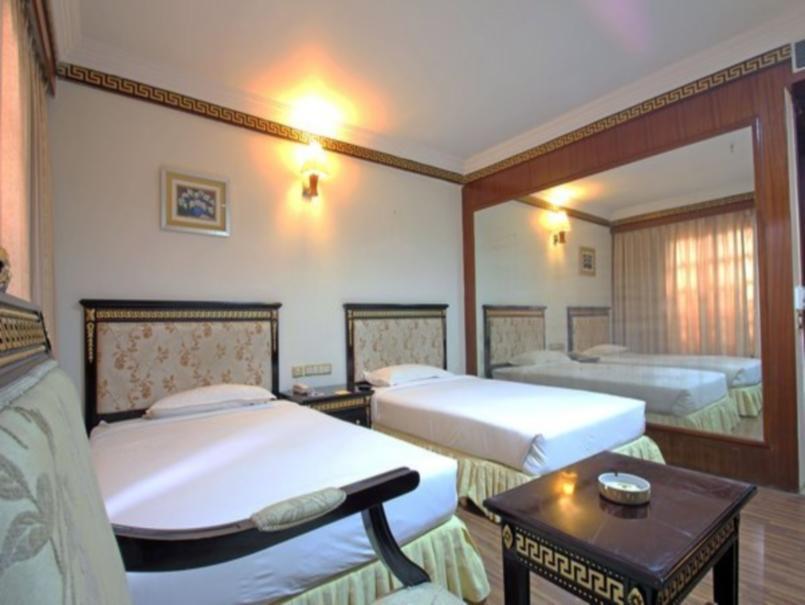 The Shelton Grand Hotel 班加罗尔 外观 照片
