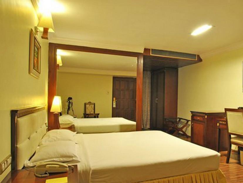 The Shelton Grand Hotel 班加罗尔 外观 照片