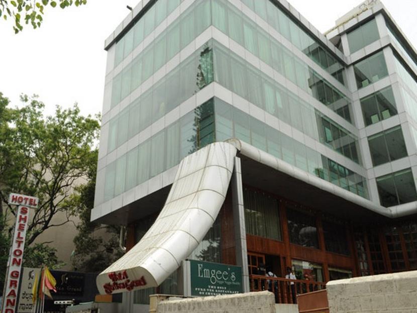 The Shelton Grand Hotel 班加罗尔 外观 照片
